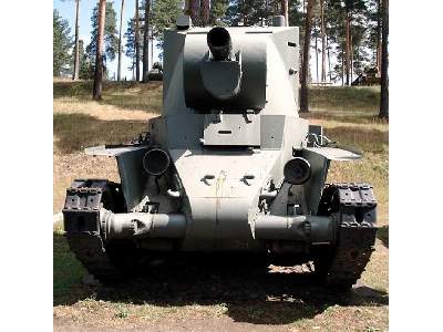BT-42 Finnish assault gun on BT-7 tank's chassis - zdjęcie 5