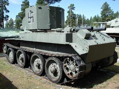 BT-42 Finnish assault gun on BT-7 tank's chassis - zdjęcie 9