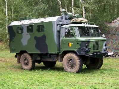 GAZ-66 Russian military truck with ZU-23-2 anti-aircraft gun - zdjęcie 13