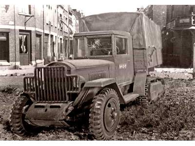 ZiS-42 Russian military half-track - zdjęcie 10