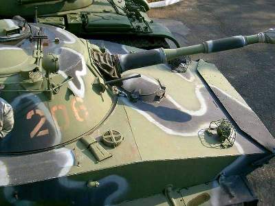 PT-76B Russian amphibious light tank - zdjęcie 4