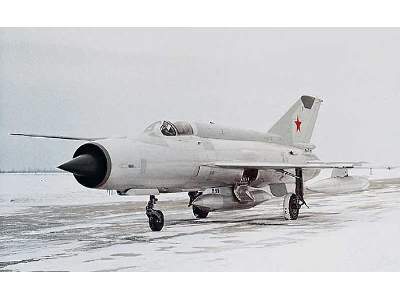 Mikoyan-Gurevich 21R Russian tactical reconnaissance jet - zdjęcie 3