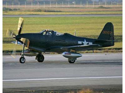 Bell P-63C Kingcobra American fighter - zdjęcie 9