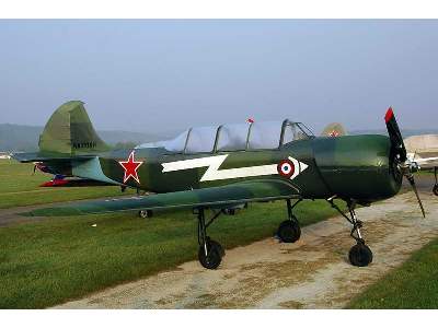 Yakovlev Yak-52 Russian aerobatics training aircraft - zdjęcie 6