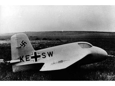 Messerschmitt Me.163B-1a Komet German rocket-powered fighter-int - zdjęcie 2