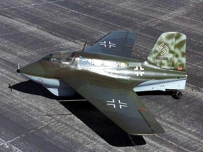 Messerschmitt Me.163B-1a Komet German rocket-powered fighter-int - zdjęcie 4