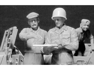 Sd. Kfz. 1 Type 170 VK + amerykańscy spadachroniarze i cywile - zdjęcie 17