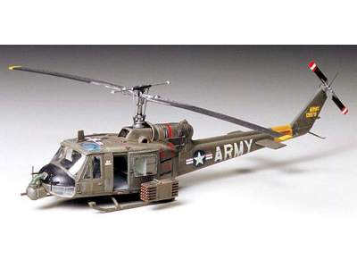 Bell UH-1B Huey - zdjęcie 1