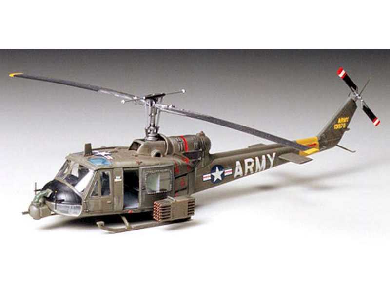 Bell UH-1B Huey - zdjęcie 1 Bell UH-1B Huey - zdjęcie 1