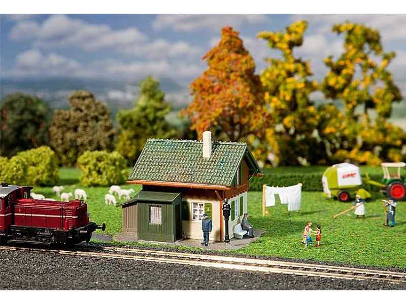 Domek dróżnika - zdjęcie 1 Domek dróżnika - zdjęcie 1
