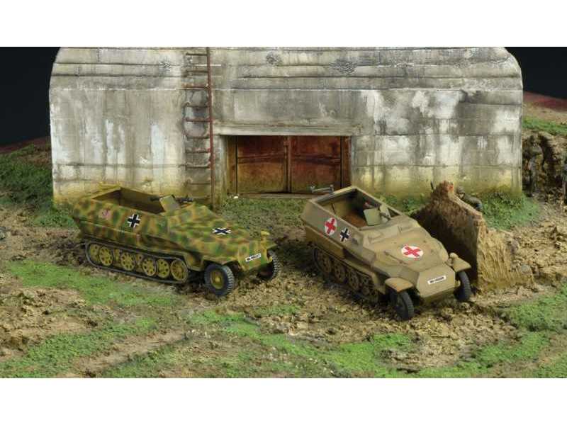 Sd.Kfz. 251/1 Ausf. C - 2 modele do szybkiego złożenia - zdjęcie 1 Sd.Kfz. 251/1 Ausf. C - 2 modele do szybkiego złożenia - zdjęcie 1