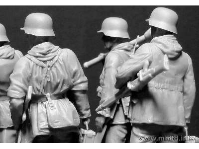 Niemieccy żołnierze - 1945 - zdjęcie 6