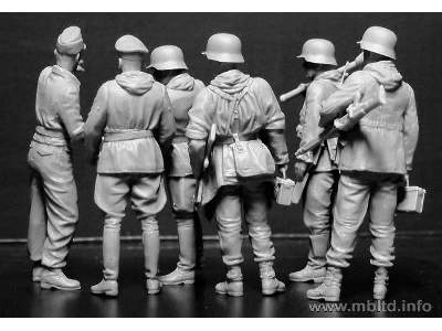 Niemieccy żołnierze - 1945 - zdjęcie 16