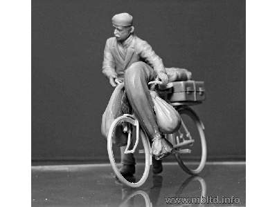 Cywil z rowerem - Europa - 1944-1945 - zdjęcie 5