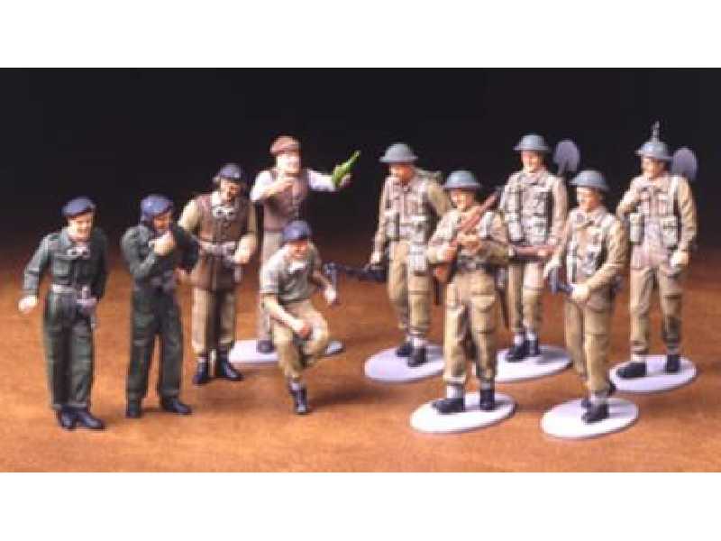 Figurki Brytyjska piechota - 16 figurek - zdjęcie 1 Figurki Brytyjska piechota - 16 figurek - zdjęcie 1
