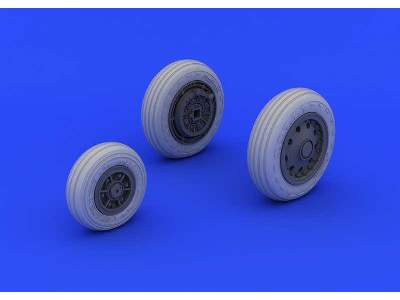 F-104 undercarriage wheels early 1/32 - Italeri - zdjęcie 5