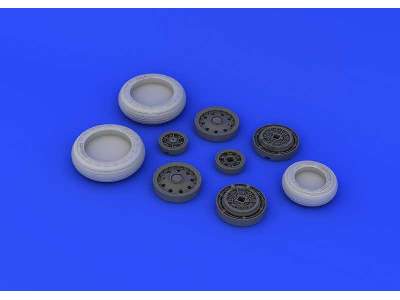 F-104 undercarriage wheels early 1/32 - Italeri - zdjęcie 6