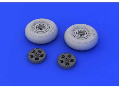 Spitfire Mk. V wheels 1/48 - Airfix - zdjęcie 4