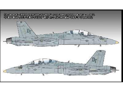 USMC F/A-18D VMFA(AW)-242 BATS - zdjęcie 4