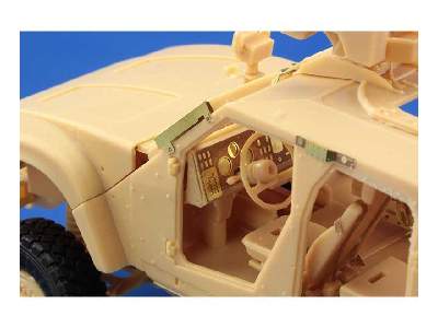 M-ATV MRAP interior S. A. 1/35 - Panda Models - zdjęcie 2