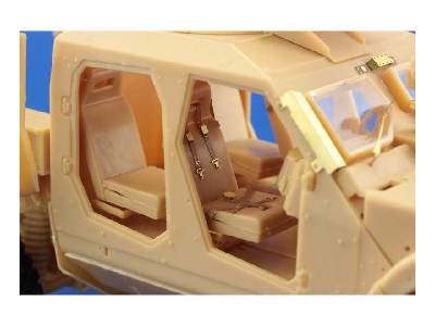 M-ATV MRAP interior S. A. 1/35 - Panda Models - zdjęcie 4