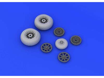 PBY-5A wheels 1/48 - Revell - zdjęcie 3