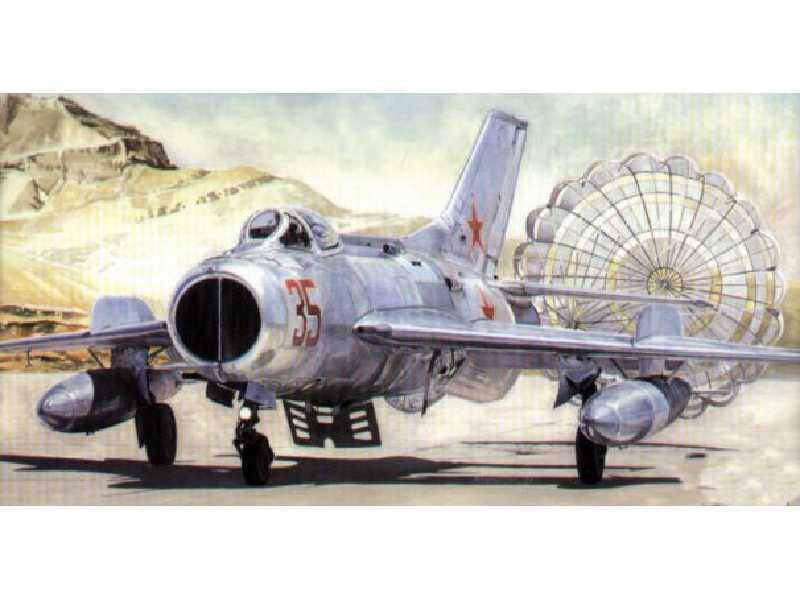 Mikoyan MiG-19 Farmer - zdjęcie 1 Mikoyan MiG-19 Farmer - zdjęcie 1