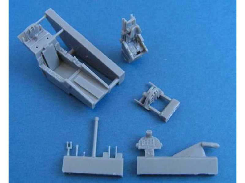 F-102A - Meng - zdjęcie 1 F-102A - Meng - zdjęcie 1
