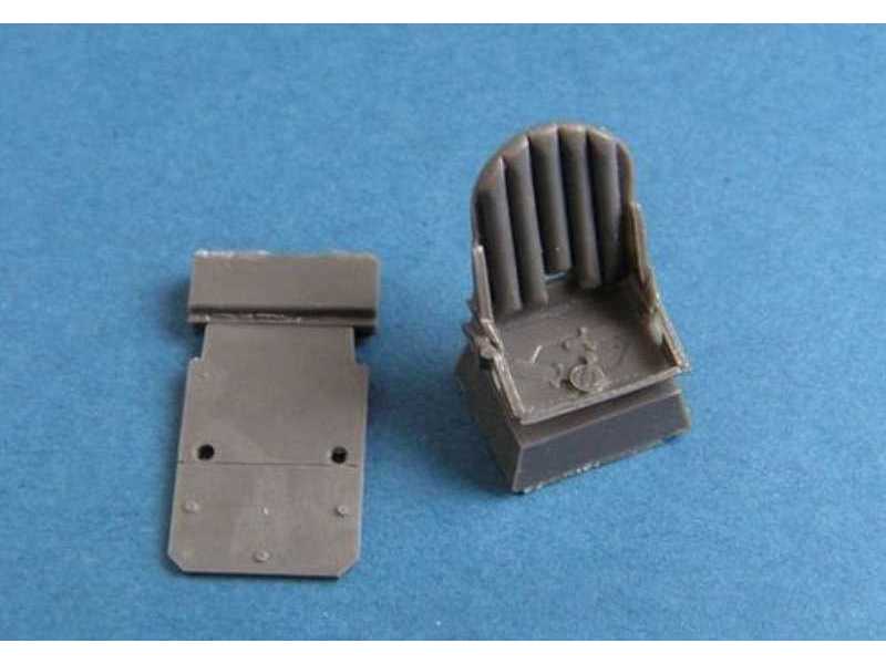 Spitfire seat + armouned plate - Spitfire - zdjęcie 1 Spitfire seat + armouned plate - Spitfire - zdjęcie 1