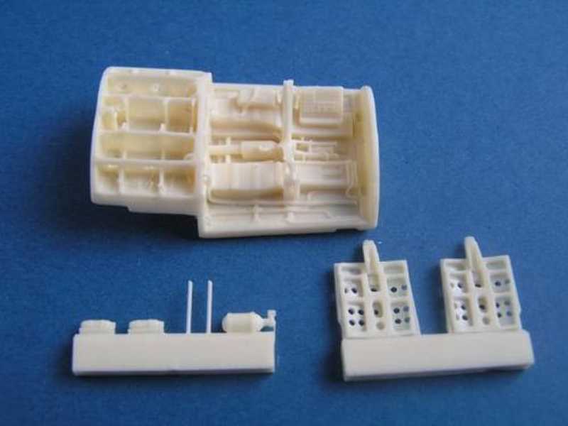 F9F-2 nose gear well and fuselage speed brakes for Trumpeter - zdjęcie 1 F9F-2 nose gear well and fuselage speed brakes for Trumpeter - zdjęcie 1
