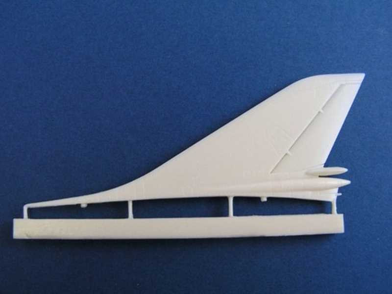 Su-15TM correct vertical tail for Trumpeter - zdjęcie 1