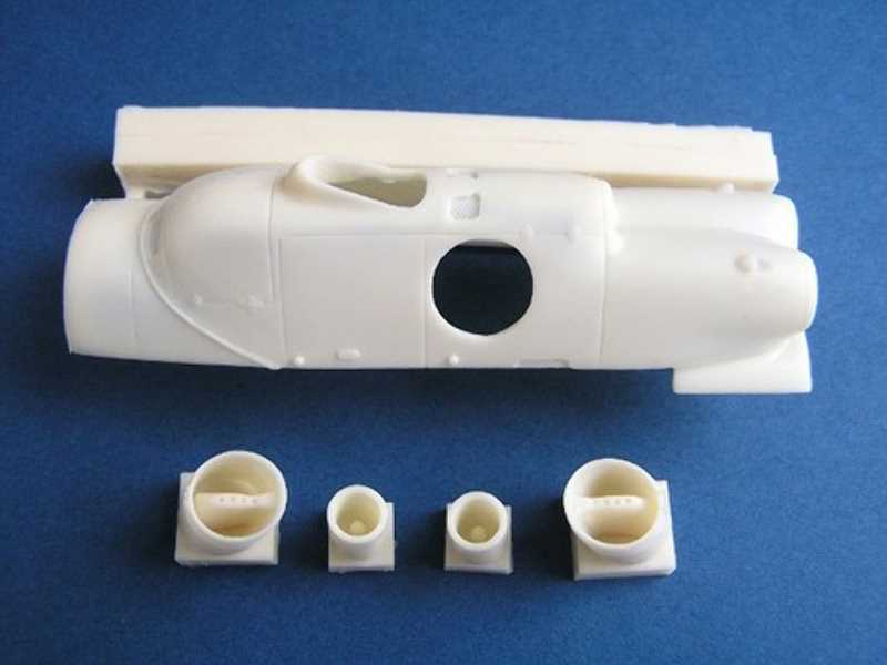 Mi-8 correct engine cowling for HobbyBoss - zdjęcie 1 Mi-8 correct engine cowling for HobbyBoss - zdjęcie 1