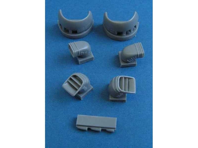 BAe Harrier GR.9 - engine intakes and exhaust nozzles for Airfix - zdjęcie 1