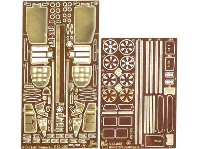 MiG-21 MF exterior Trumpeter - zdjęcie 1