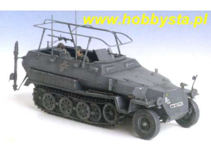 Sd.Kfz. 251/6 Ausf. C Command Vehicle - zdjęcie 1 Sd.Kfz. 251/6 Ausf. C Command Vehicle - zdjęcie 1