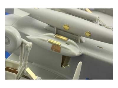 OV-10D exterior 1/32 - Kitty Hawk - zdjęcie 7