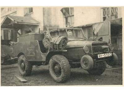 Francuski ciągnik artyleryjski (4x4) V15T - II W.Ś. - zdjęcie 18