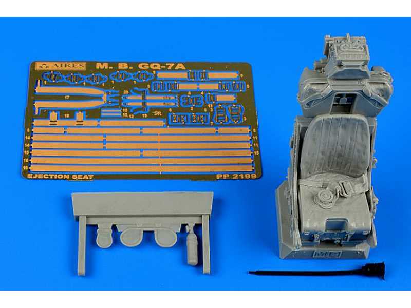 M.B. Mk GQ-7A ejection seat - Italeri - zdjęcie 1 M.B. Mk GQ-7A ejection seat - Italeri - zdjęcie 1