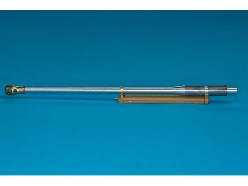Lufa 76,2 mm L/ 55OQF 17 pdr do działa przeciw czołgowego - zdjęcie 1 Lufa 76,2 mm L/ 55OQF 17 pdr do działa przeciw czołgowego - zdjęcie 1