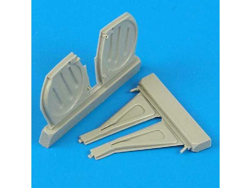P-51D Mustang Undercariage covers Tamiya - zdjęcie 1 P-51D Mustang Undercariage covers Tamiya - zdjęcie 1