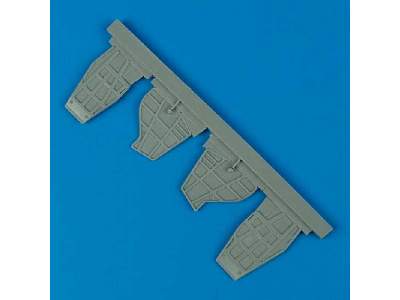 SB2C Helldiver Undercarriage Covers Accurate Miniatures - zdjęcie 1