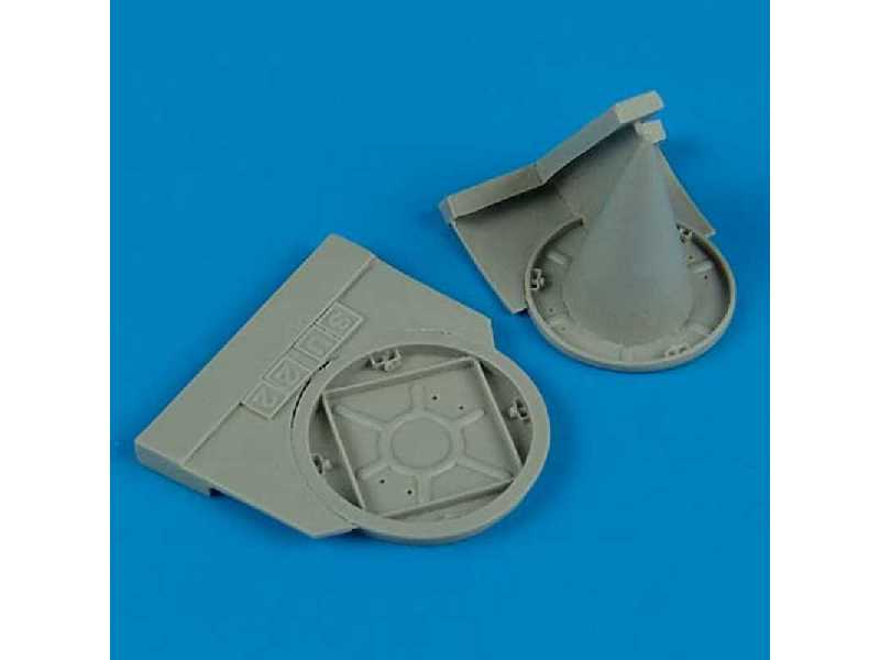 Su 22M-4 Exhaust & Air Intake Covers Eduard - zdjęcie 1 Su 22M-4 Exhaust & Air Intake Covers Eduard - zdjęcie 1