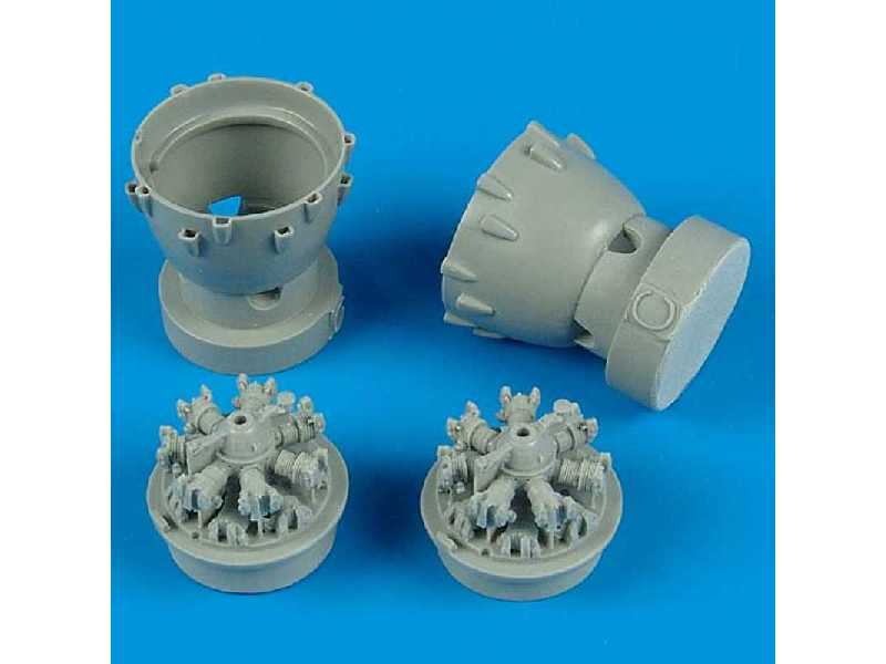 B-25C Mitchell Engine and Crowling Italeri - zdjęcie 1 B-25C Mitchell Engine and Crowling Italeri - zdjęcie 1