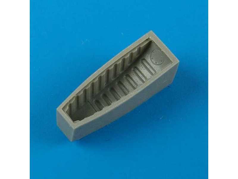 A-1D Skyraider Rear wheel well Italeri - zdjęcie 1 A-1D Skyraider Rear wheel well Italeri - zdjęcie 1