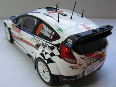 Ford Fiesta RS WRC - zdjęcie 9