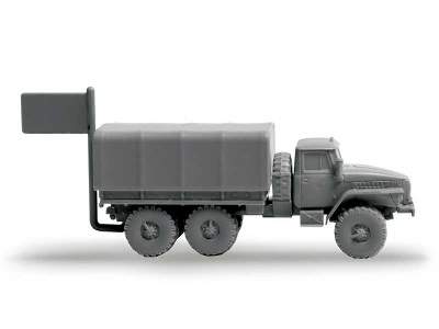Ural 4320 sowiecka ciężarówka wojskowa - zdjęcie 4