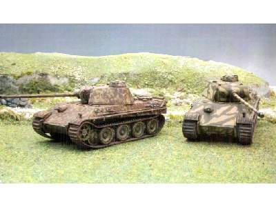 Pz. Kpfw. V Panther Ausf. G - 2 modele do szybkiego złożenia - zdjęcie 1
