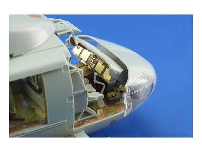 MH-60S cockpit S. A. 1/35 - Academy Minicraft - zdjęcie 4