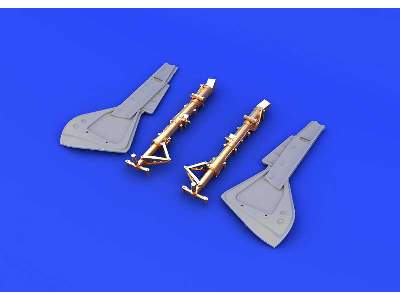 Fw 190 undercarriage legs BRONZE 1/32 - Revell - zdjęcie 6